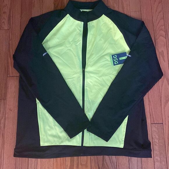 DSG Other - DSG zippered running jacket
